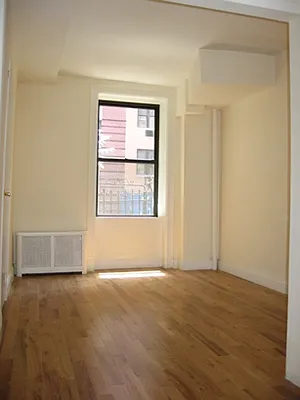 Rented by City Connections Realty | media 37