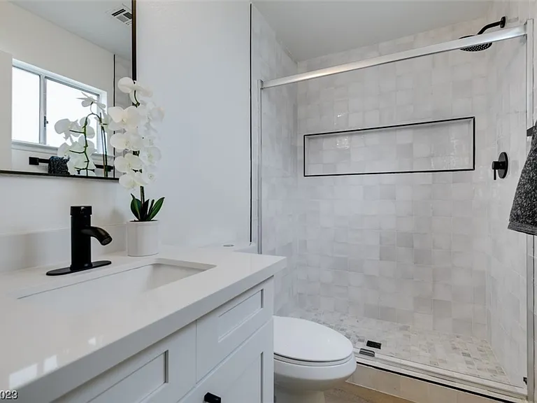 598 Jackson Dr — Photo 28