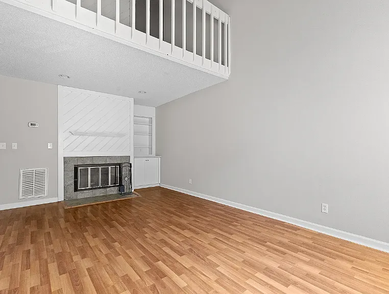 4350 Hunters Club Dr #U — Photo 5