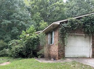 214 Country Canyon Dr, Rockingham, NC 28379