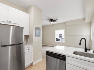 1221 E 1st St #3, Long Beach, CA 90802