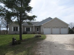 18635 Ridge Ln, Marengo, IL 60152