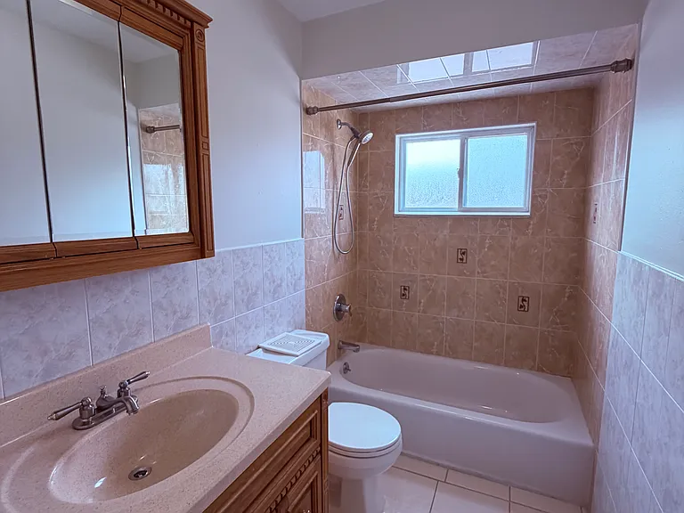 57 Sleepy Hollow Rd #2 — Photo 7