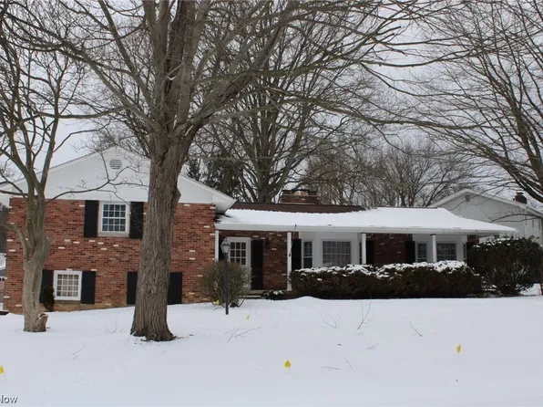 305 Tremont Rd, Akron, OH 44313