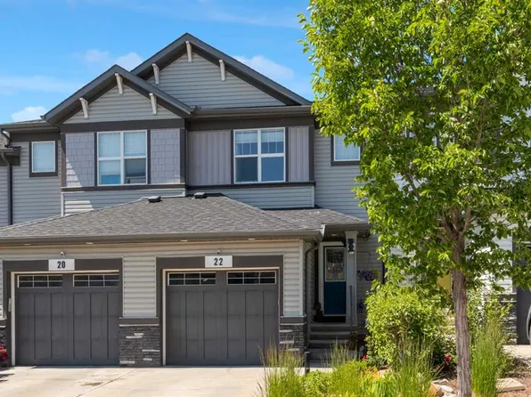 22 SE Heritage Vis, Cochrane, AB T4C 2N6