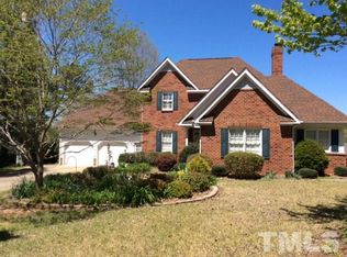 2644 Windsor Pl, Sanford, NC 27330
