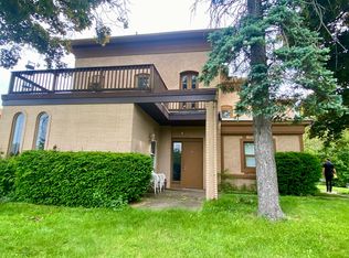 777 W Market St #1, Akron, OH 44303