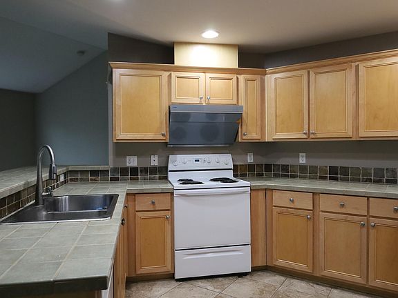 5th image of 10630 221st Ln NE Unit 205