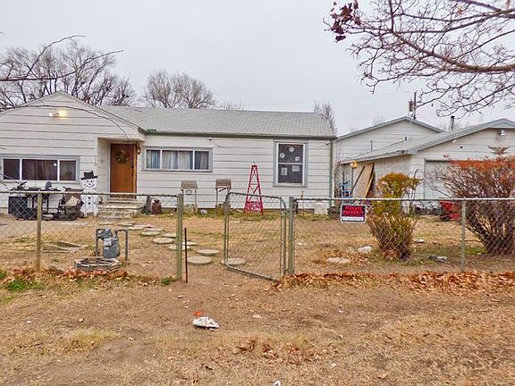 2nd image of 718 W Sunrise Dr