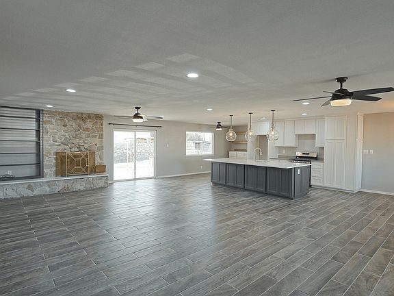 4th image of 8800 Basil Ct