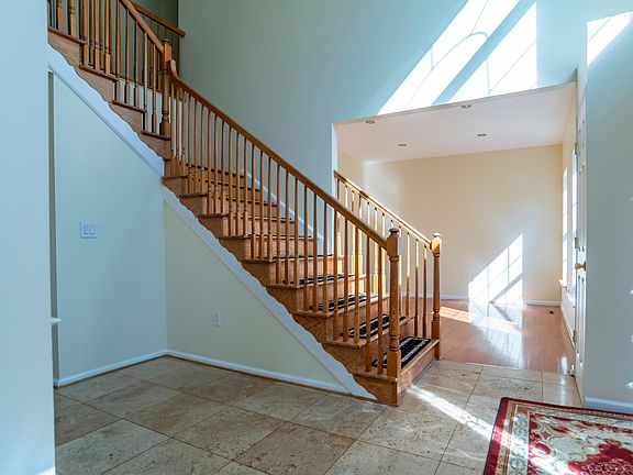 4th image of 1536 Blue Bonnet Ct