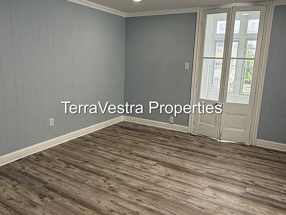 2nd image of 5-7 W Mantua Ave #9
