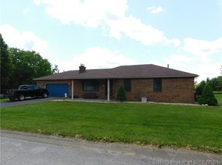 208 W Wendy Ln, Salem, IN 47167