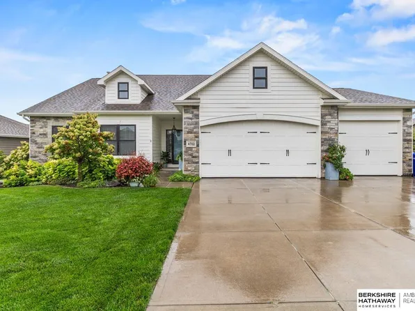 4702 N 208th St, Elkhorn, NE 68022