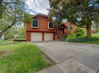148 Penfro Dr, Iowa City, IA 52246
