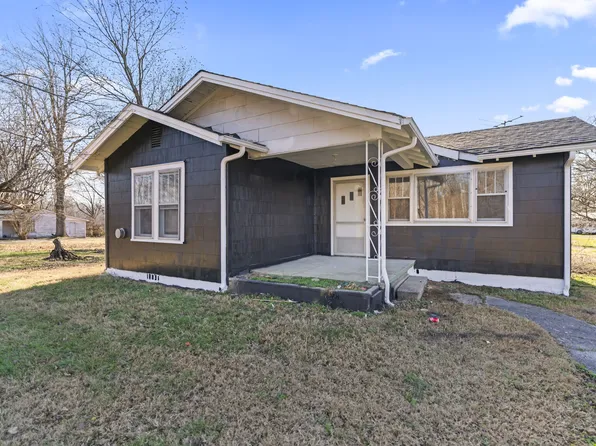 104 Robertson St W, Cedar Hill, TN 37032