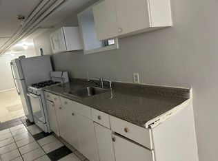 148 Bostwick Ave #BASEMENT, Jersey City, NJ 07305