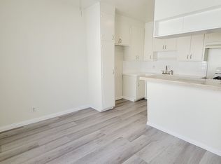 1104 E Wilson Ave #9, Glendale, CA 91206