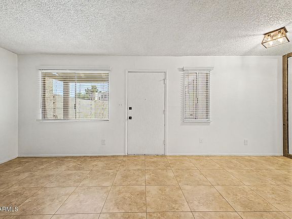 3rd image of 5947 N 48TH Avenue