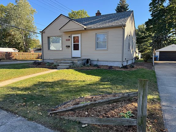 2nd image of 24301 Lehigh St