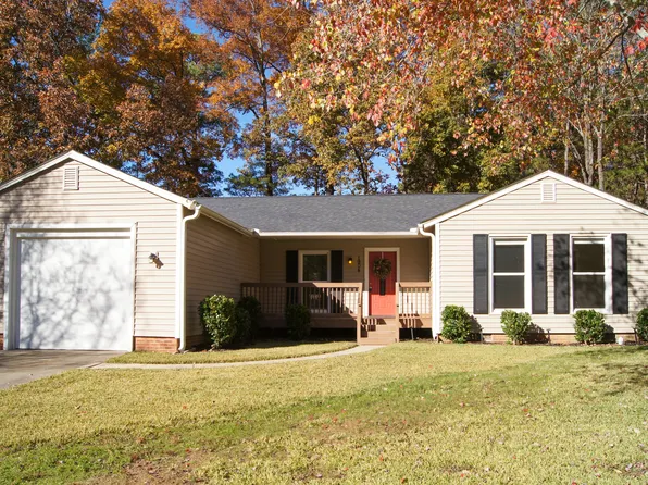 1904 Talloway Dr, Cary, NC 27511