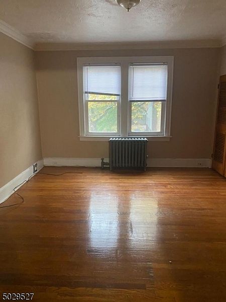 1st image of 207-209 Shepard Ave #4