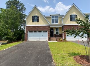 78 Hawk Ridge Dr, Spring Lake, NC 28390