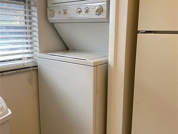 4th image of 1507 Cape Coral Pkwy W APT 2