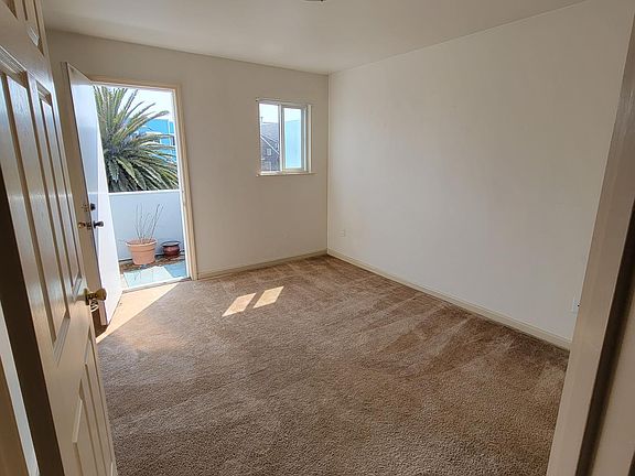 4th image of 1226 48th Ave