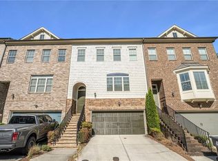 2165 W Village Ln, Smyrna, GA