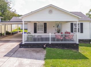 447 Carroll Dr, Harriman, TN 37748