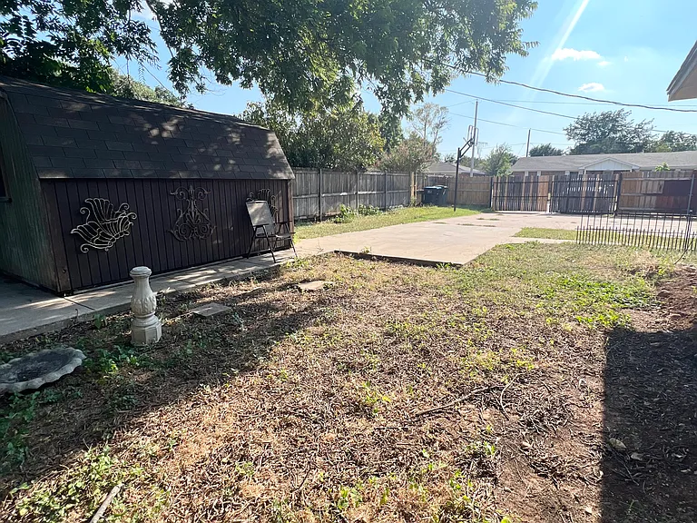 1325 Florentine Dr — Photo 9