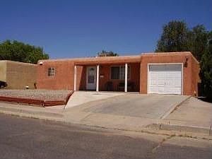 1st image of 2310 Palomas Dr NE