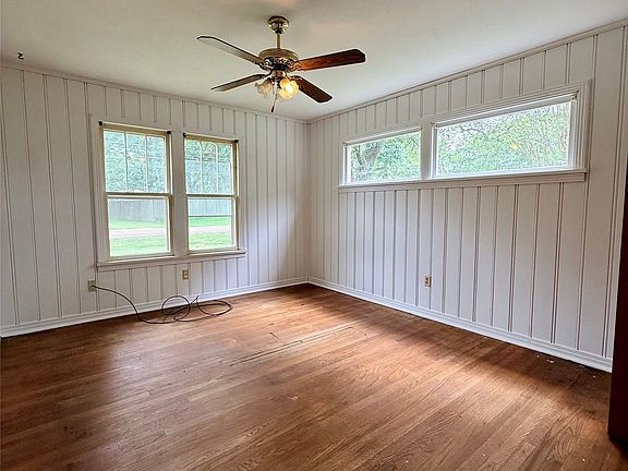 4th image of 316 Moore St