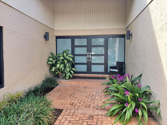 4th image of 8212 NW 85th Avenue
