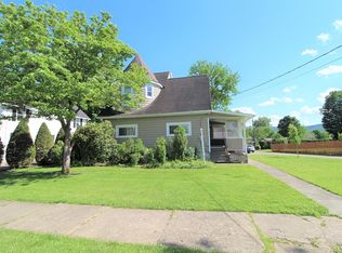 92 Division St, Sayre, PA 18840