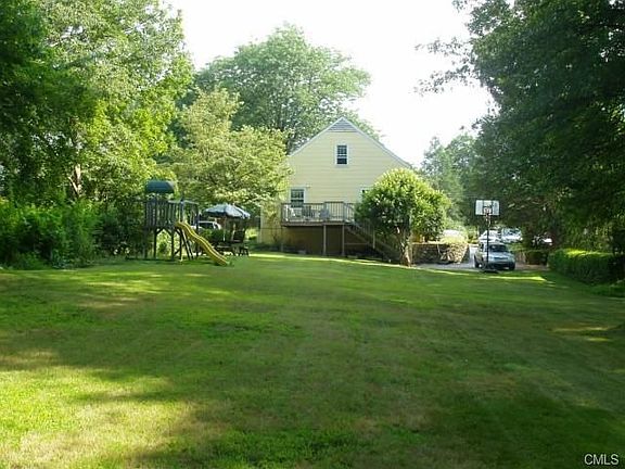 3rd image of 58 Camp Ave