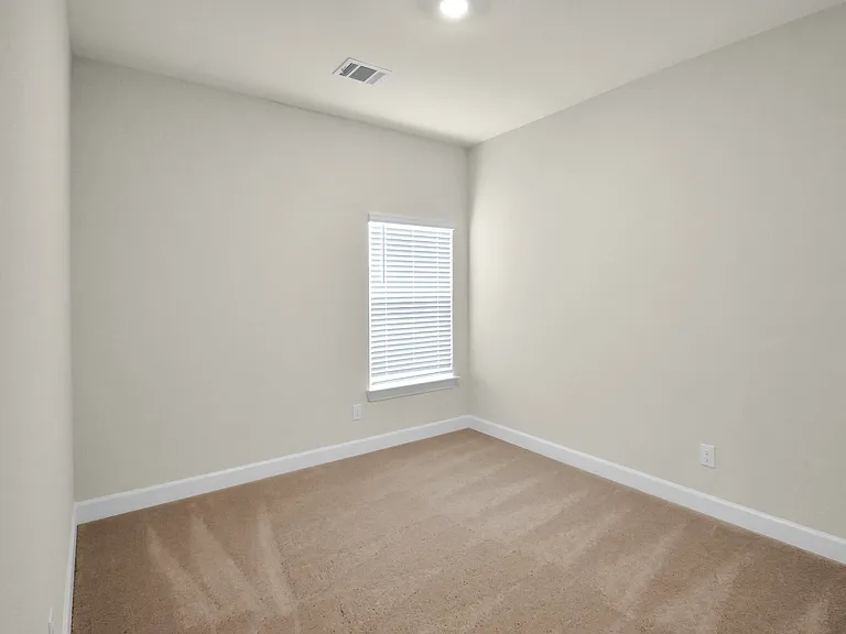 1211 Princeton Hts — Photo 14