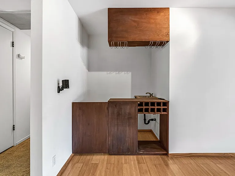 5170 E Huntington Ave — Photo 9