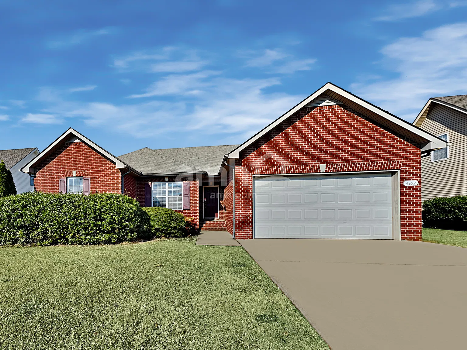 3 bed, 2.5 bath, 1874 sqft, $2,290 — Photo 1
