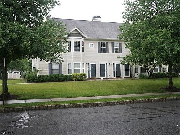 2nd image of 142 Salvatore Ct