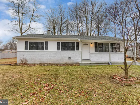 3990 Spruce St, Broad Top, PA 16621