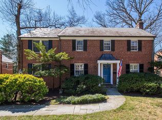 9302 W Parkhill Dr, Bethesda, MD 20814