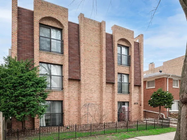 4876 N Hermitage Ave APT 202, Chicago, IL 60640