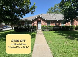 957 Austin Ct, Weatherford, TX 76086