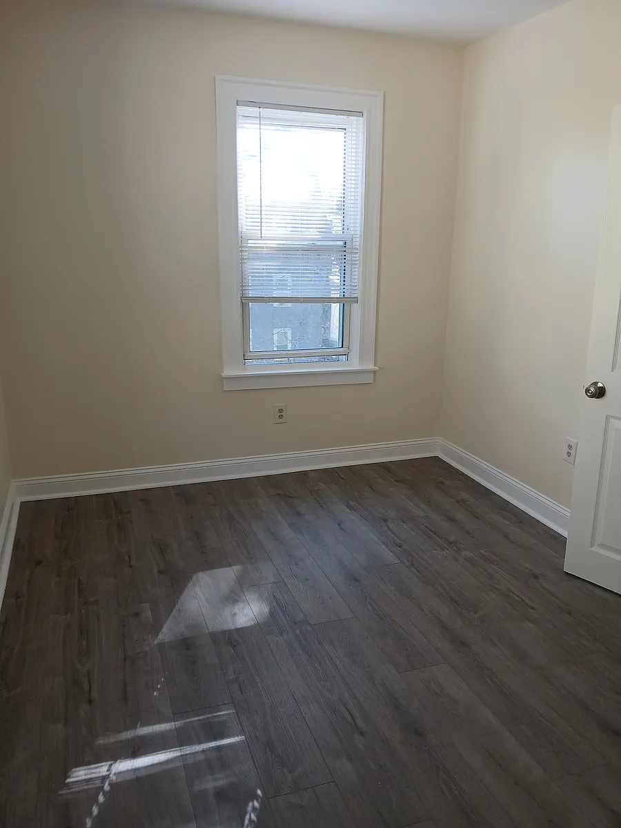 Building Photo - 63 Woolson St #3