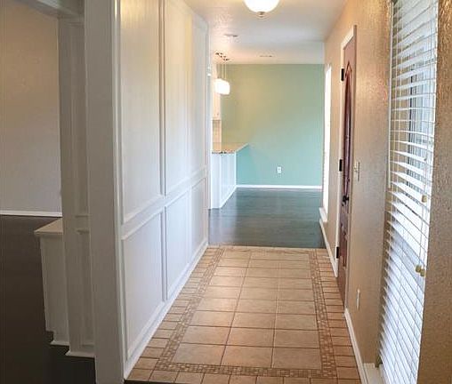 4th image of 3104 S Beech Ave