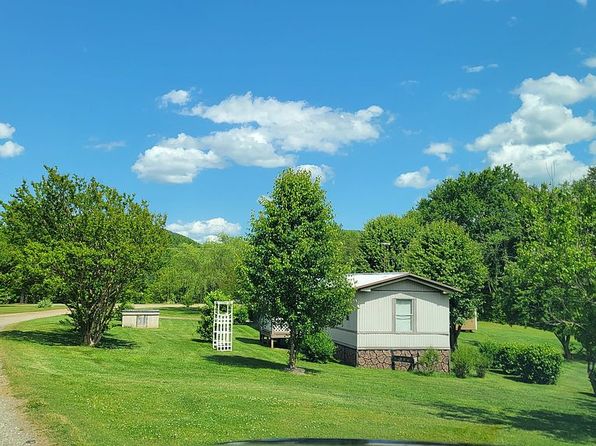 4553 Oakwood Ln