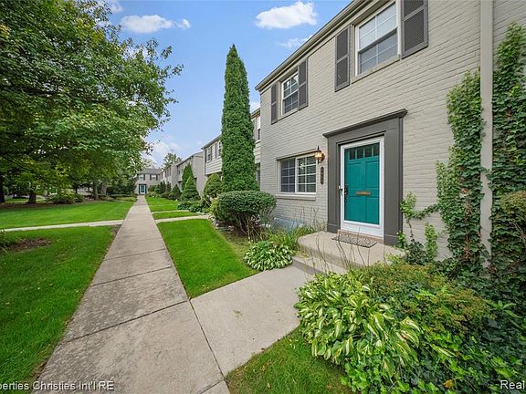 2nd image of 1642 Graefield Rd #75