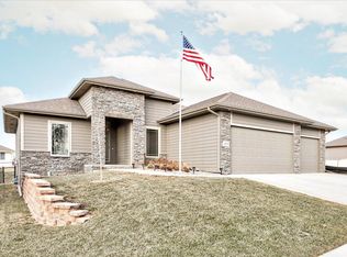 1418 Abercorn Dr, Council Bluffs, IA 51503